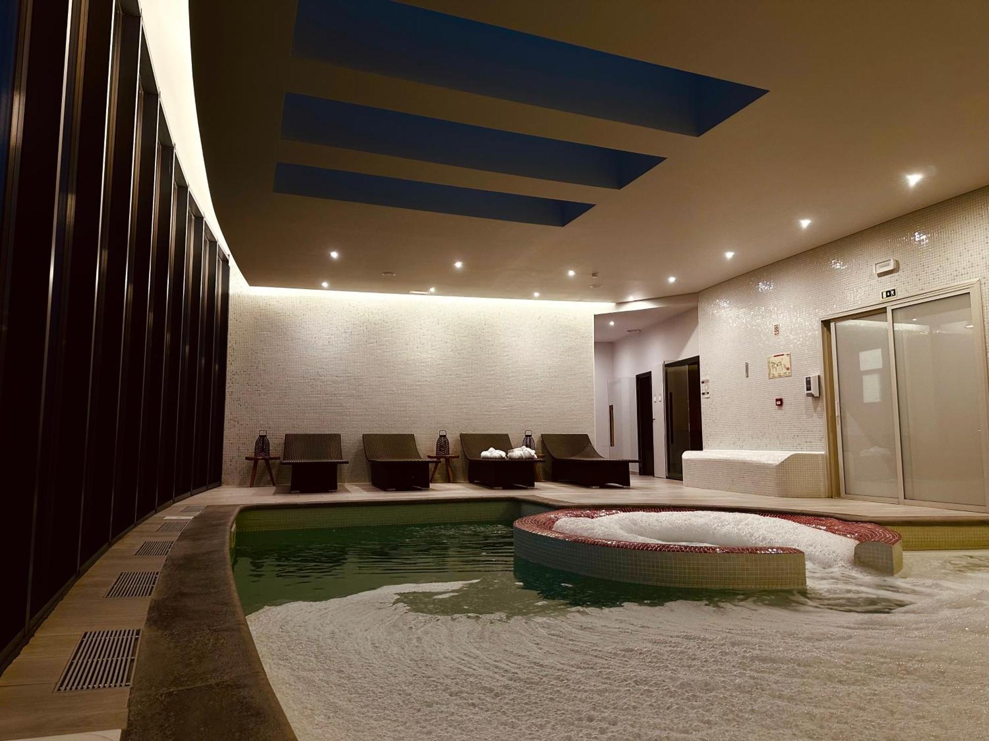 Grapple Hotel & Spa 卡拉泽达丹西昂伊什 外观 照片